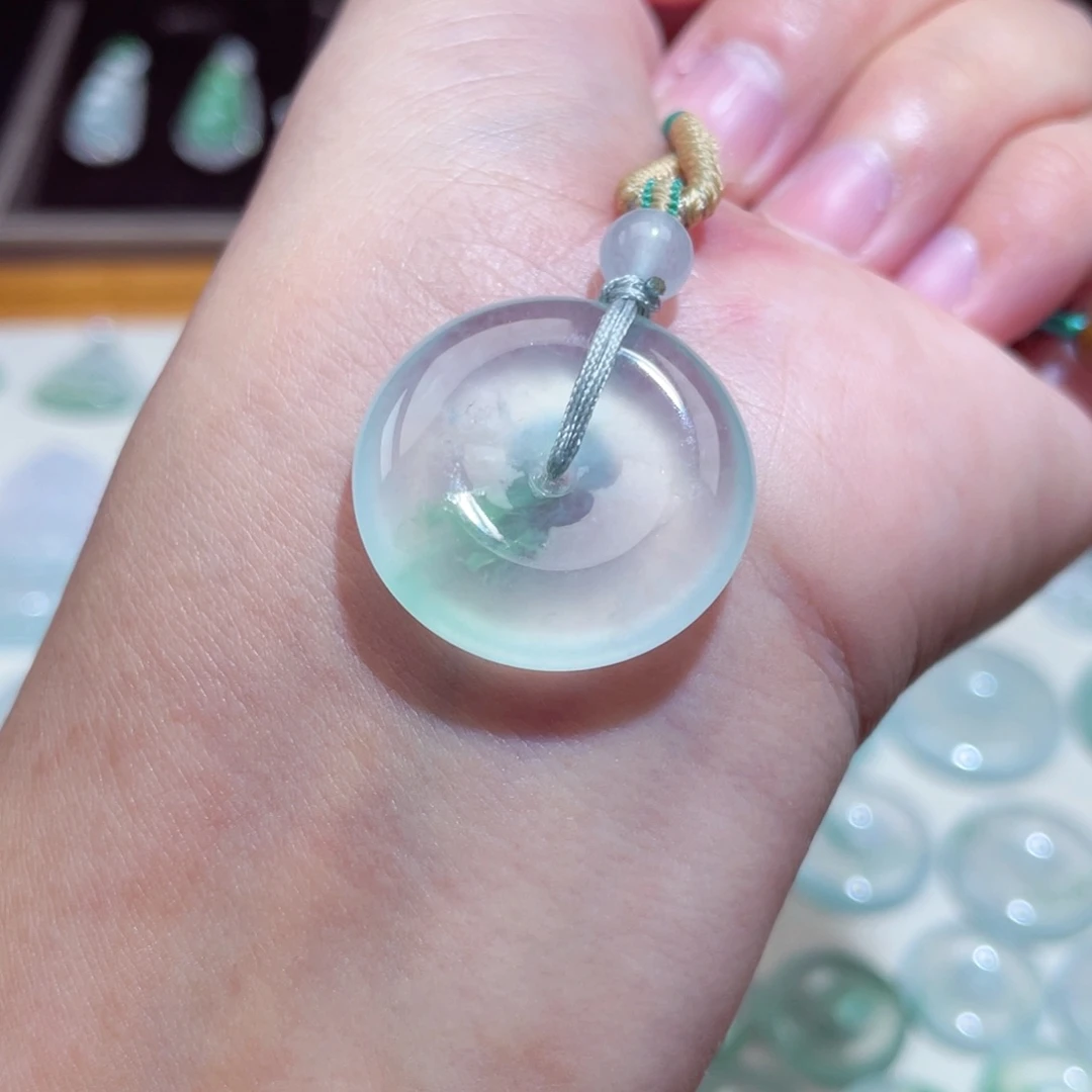 颈饰未镶嵌翡翠扣子