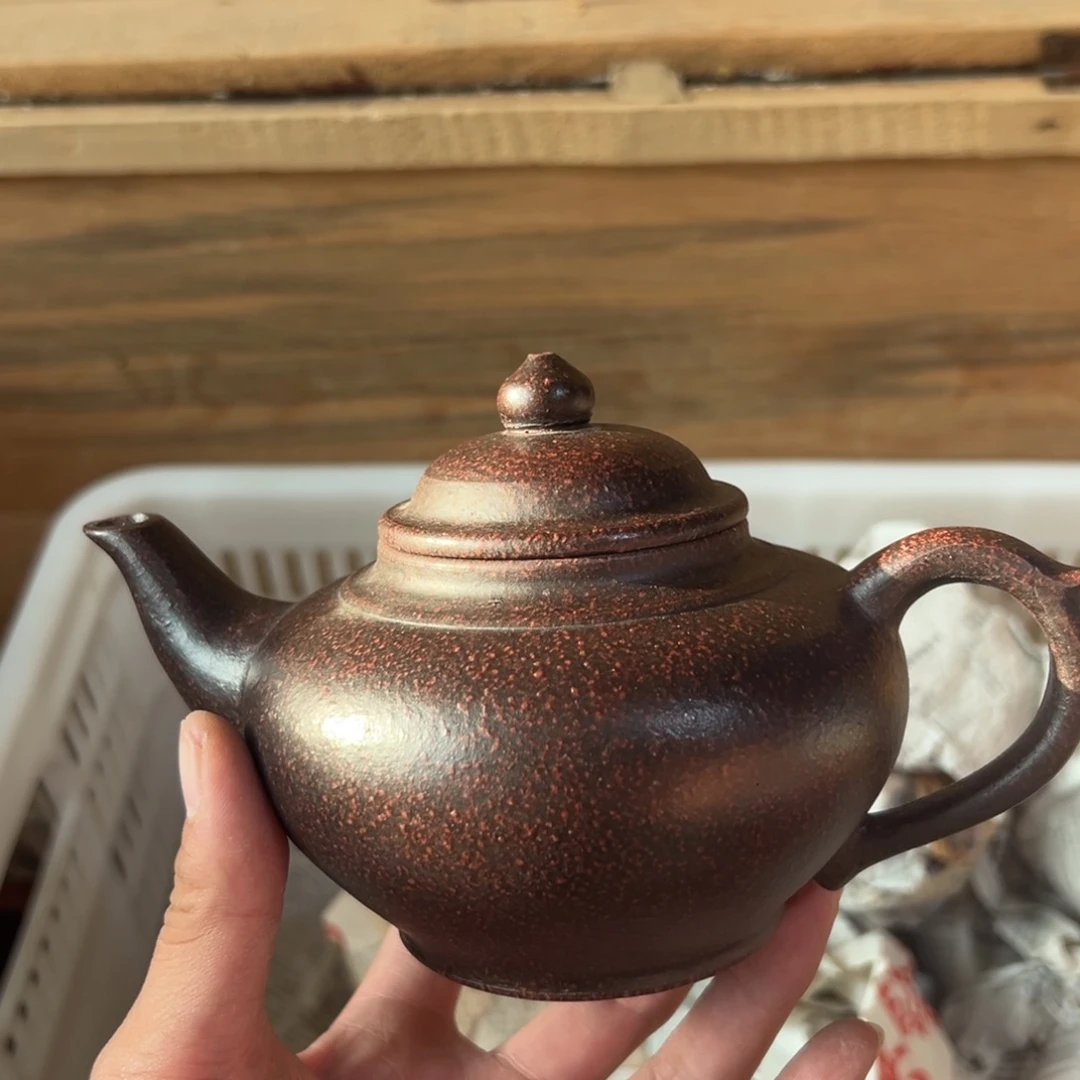 茶壶紫砂老厂紫砂壶一件？