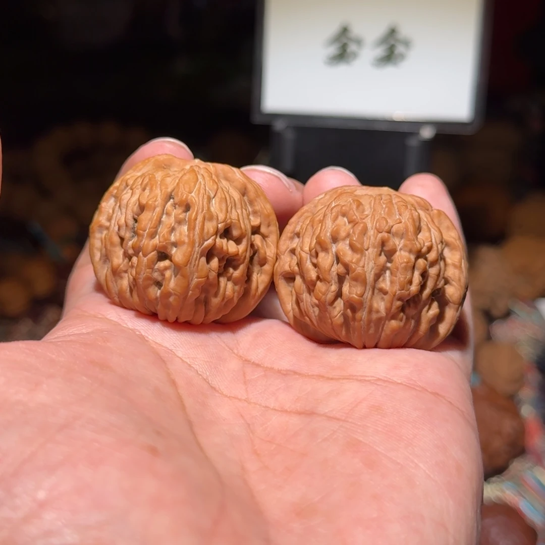 把件文玩核桃1495四座楼，尺寸39 38 33