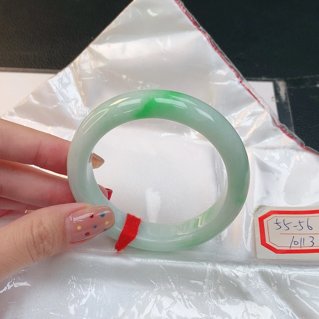 未镶嵌手镯翡翠131