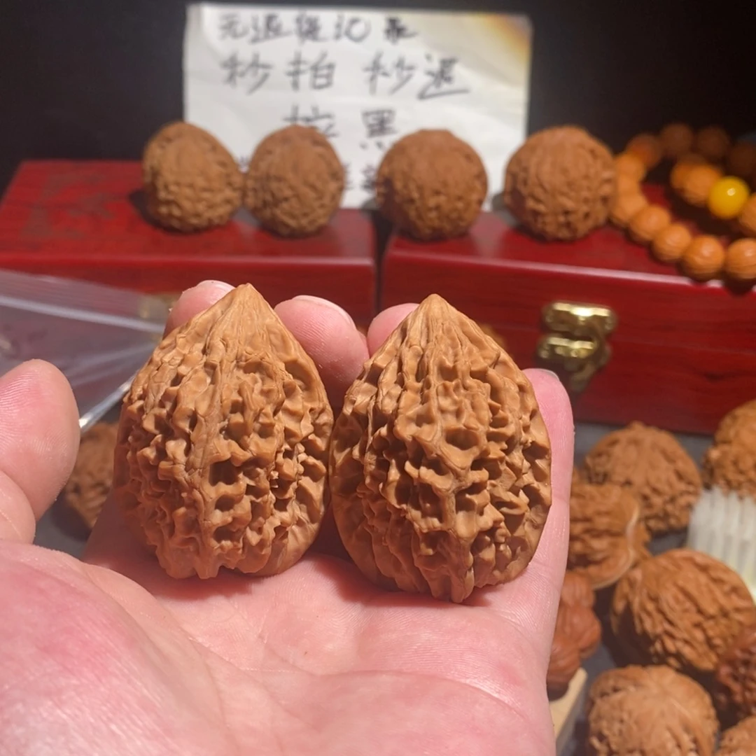 文玩核桃把件招财鼠