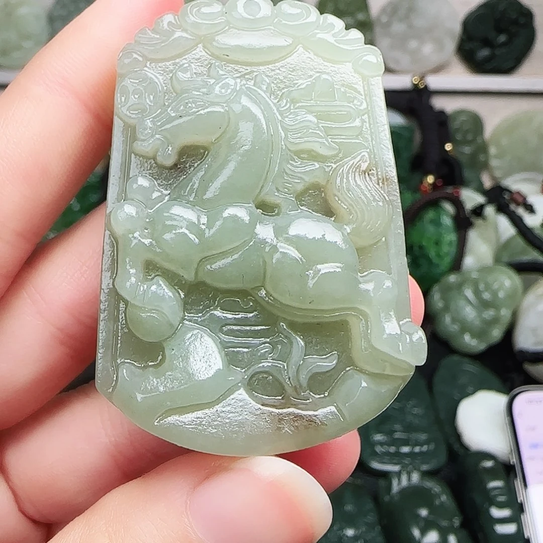 和田玉未镶嵌颈饰