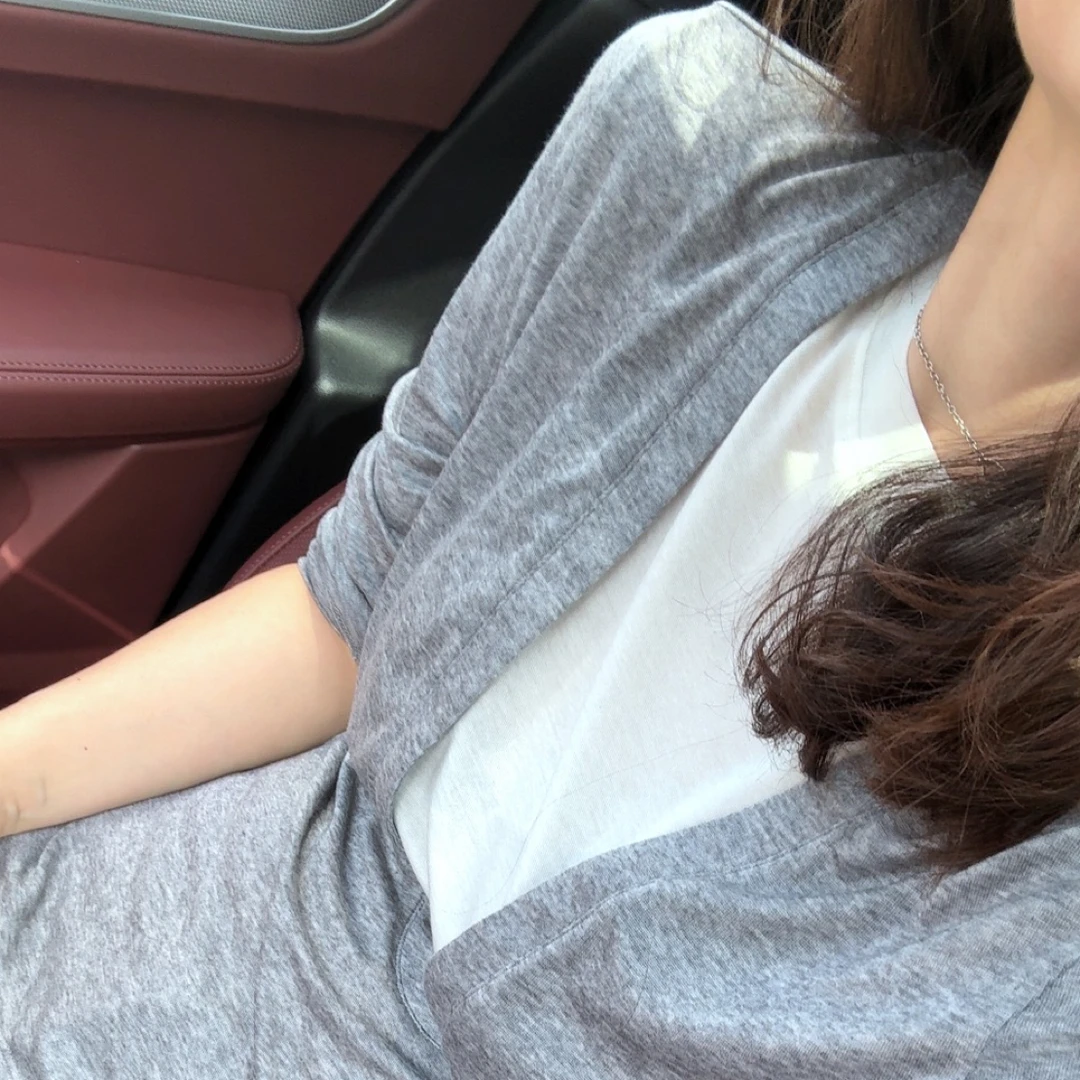 【SHYLOCK FASHION】海订精纺天丝羊毛深V假两件长袖针织衫