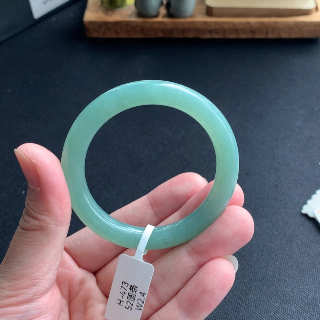 翡翠未镶嵌手镯圈口5253