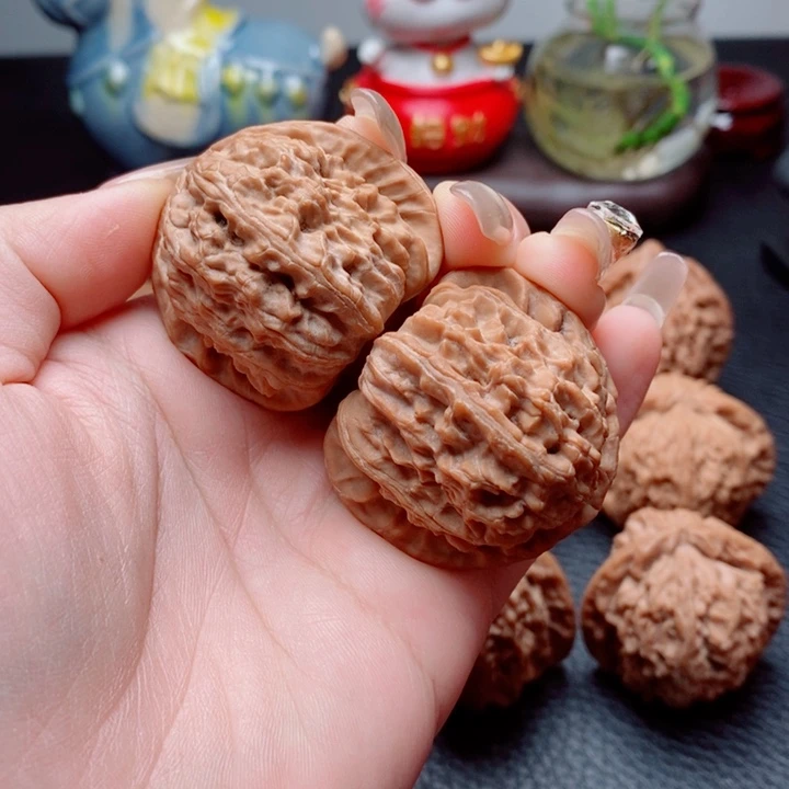 文玩核桃把件三角白41