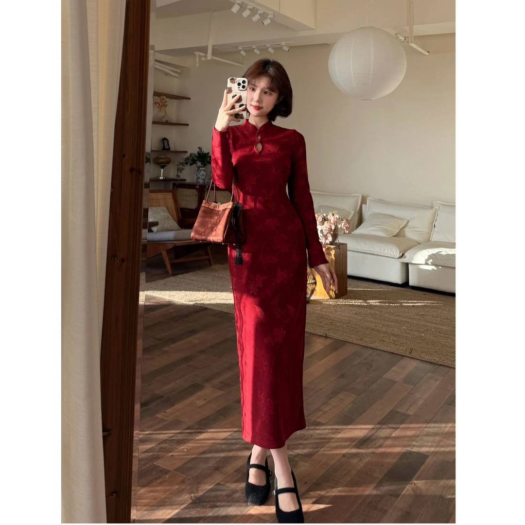 蕾英俊-胭脂泪-新中式立领显瘦提花加绒改良旗袍连衣裙-JFM8055