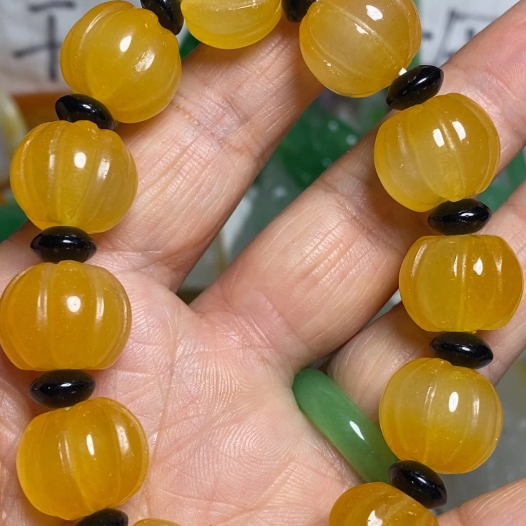 和田玉（糖玉）未镶嵌颈饰