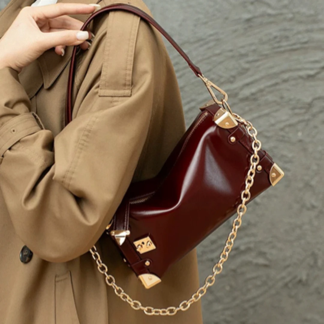 小众设计2025新款包包女斜挎小包轻奢时尚红色婚包女新娘包