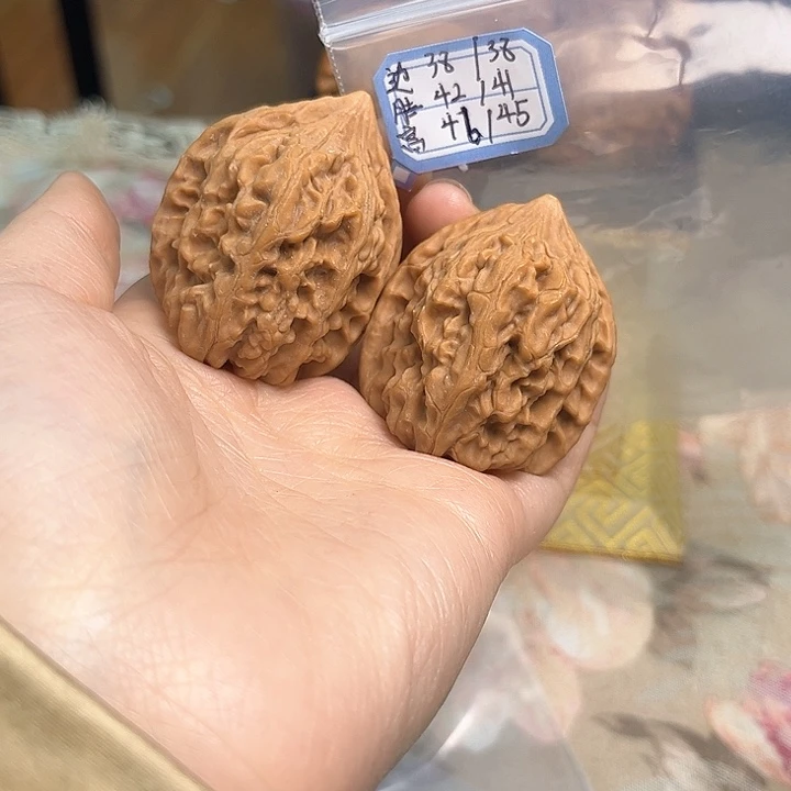 文玩核桃把件鸡心