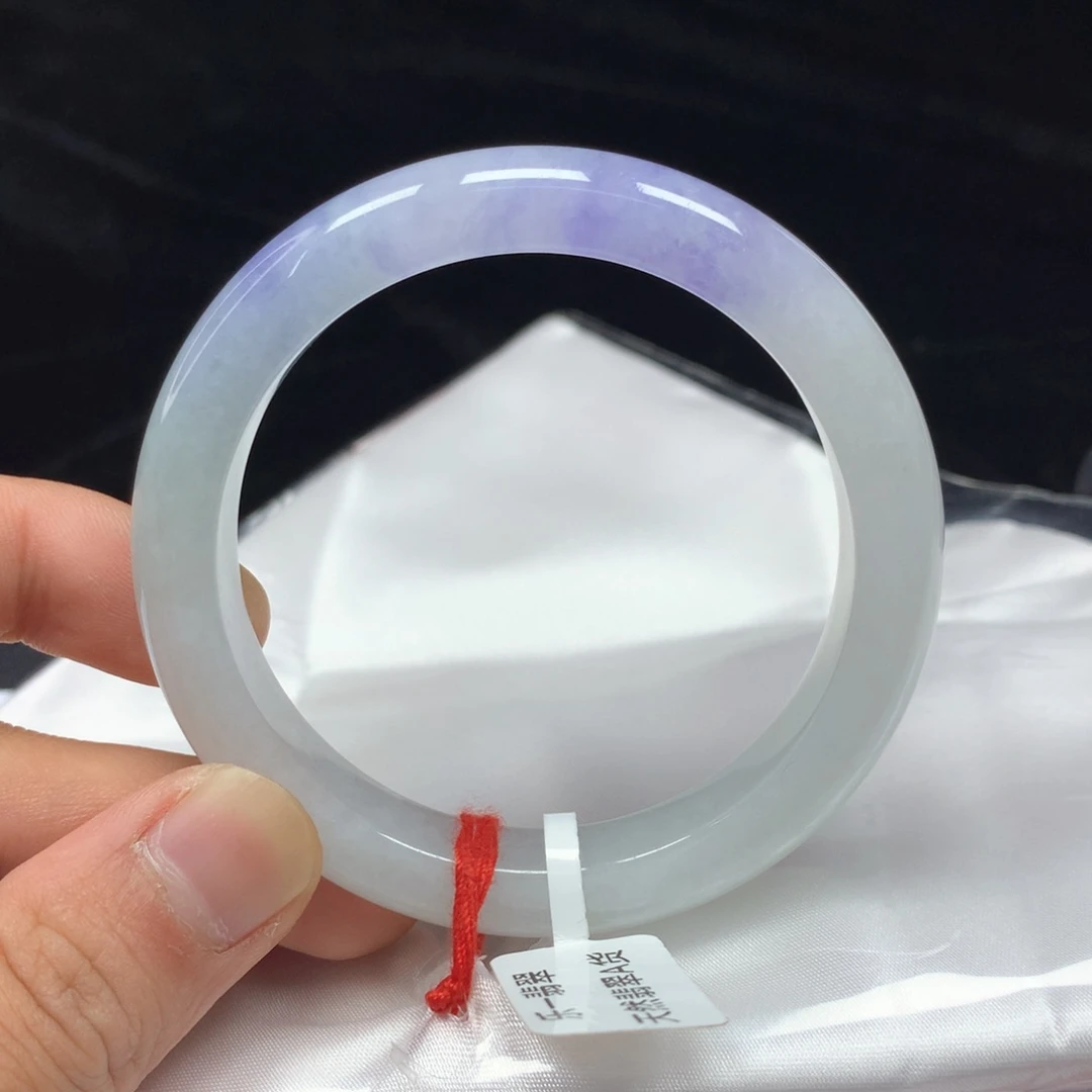 翡翠手镯（圆镯）未镶嵌54.1