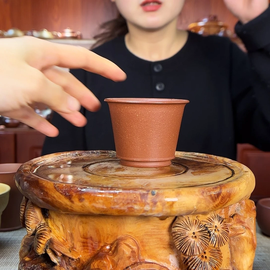 紫砂茶杯一壶李紫砂