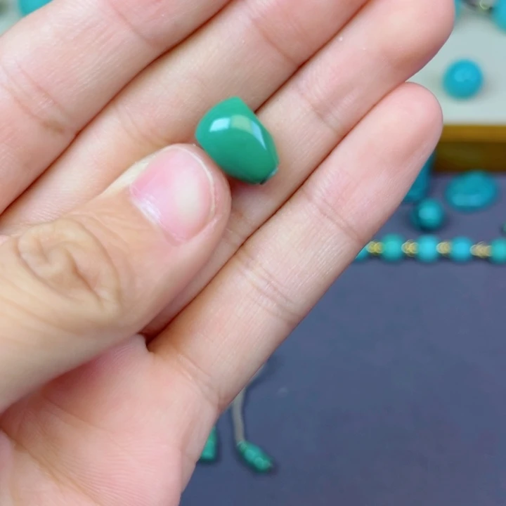 绿松石未镶嵌绿松石