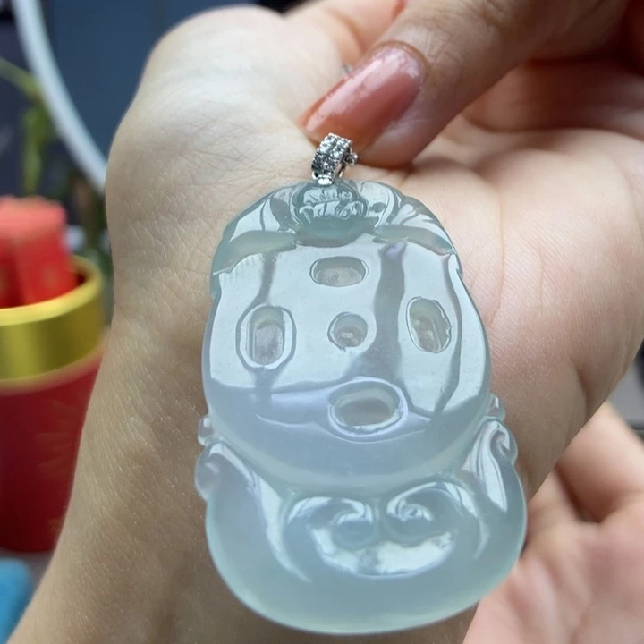 翡翠18K金镶嵌颈饰吊坠26