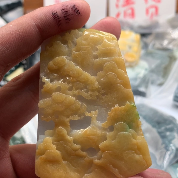 翡翠未镶嵌颈饰保真天然a货翡翠