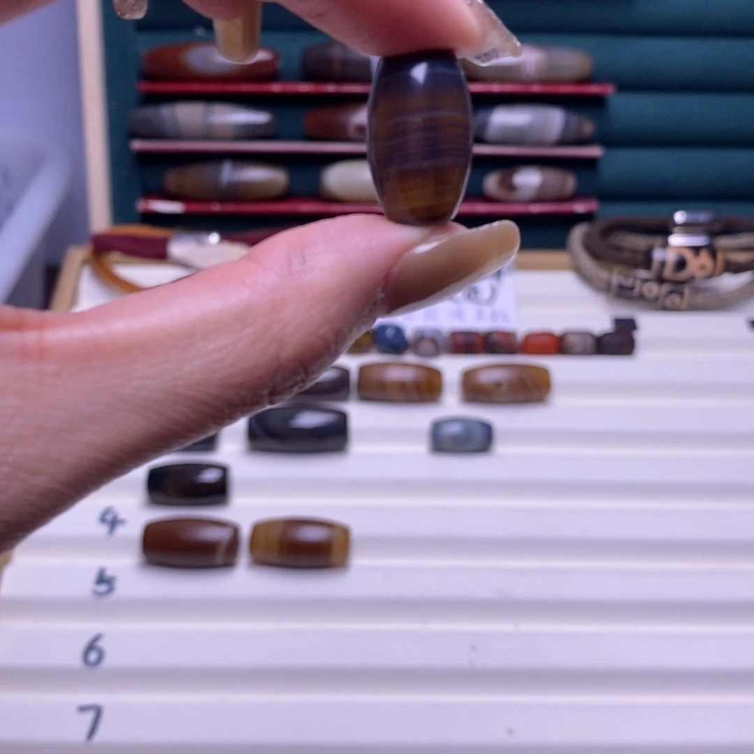 淡***歌玛瑙/玉髓合金颈饰