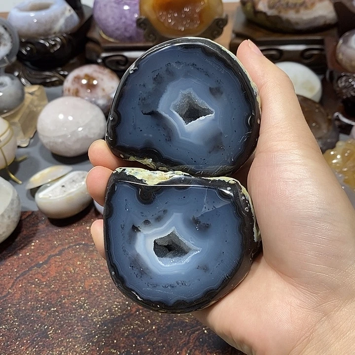 未镶嵌摆件水晶聚宝盆