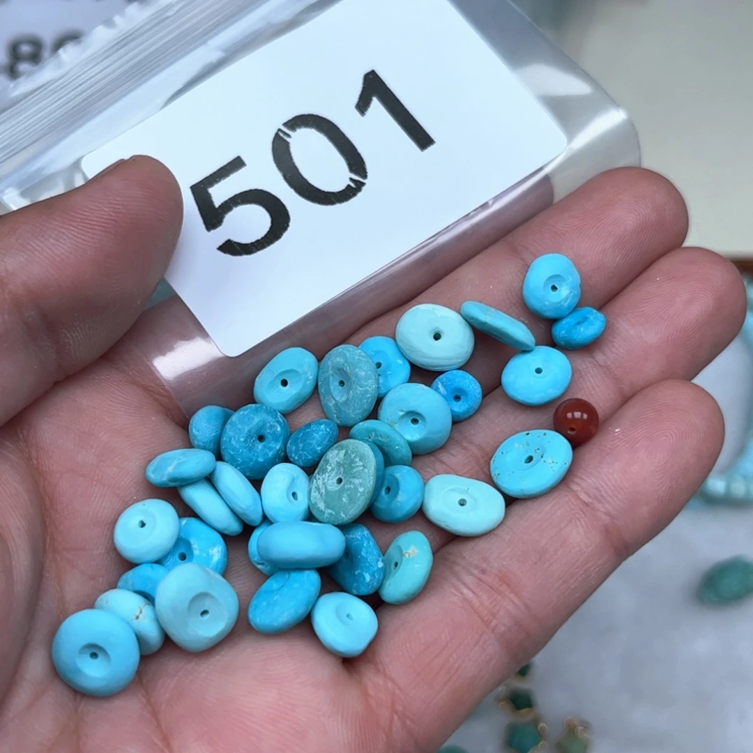 是***蕉南红玛瑙未镶嵌珠宝奇石