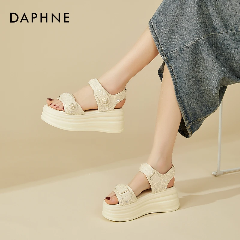 达芙妮厚底一字带凉鞋女2025新款夏季魔术贴松糕鞋外穿增高沙滩鞋