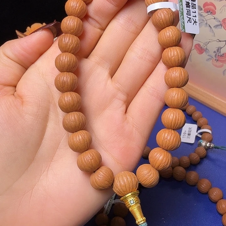 财***猴头核桃吊坠土豪