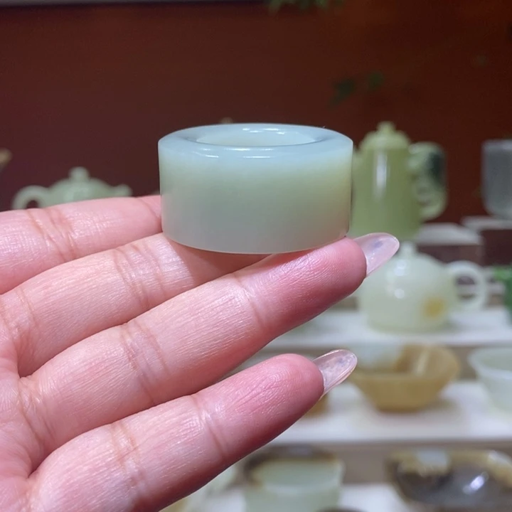 未镶嵌和田玉摆件M****d且末料扳指22