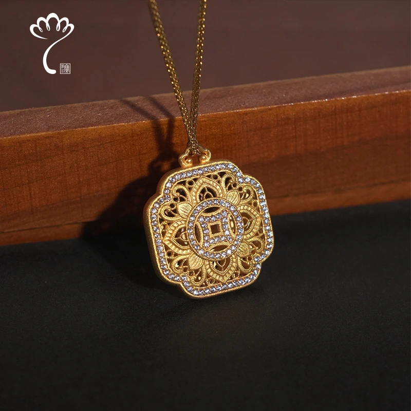 合金项链 宝相庄微金吊坠宝相花镶钻镂空工艺