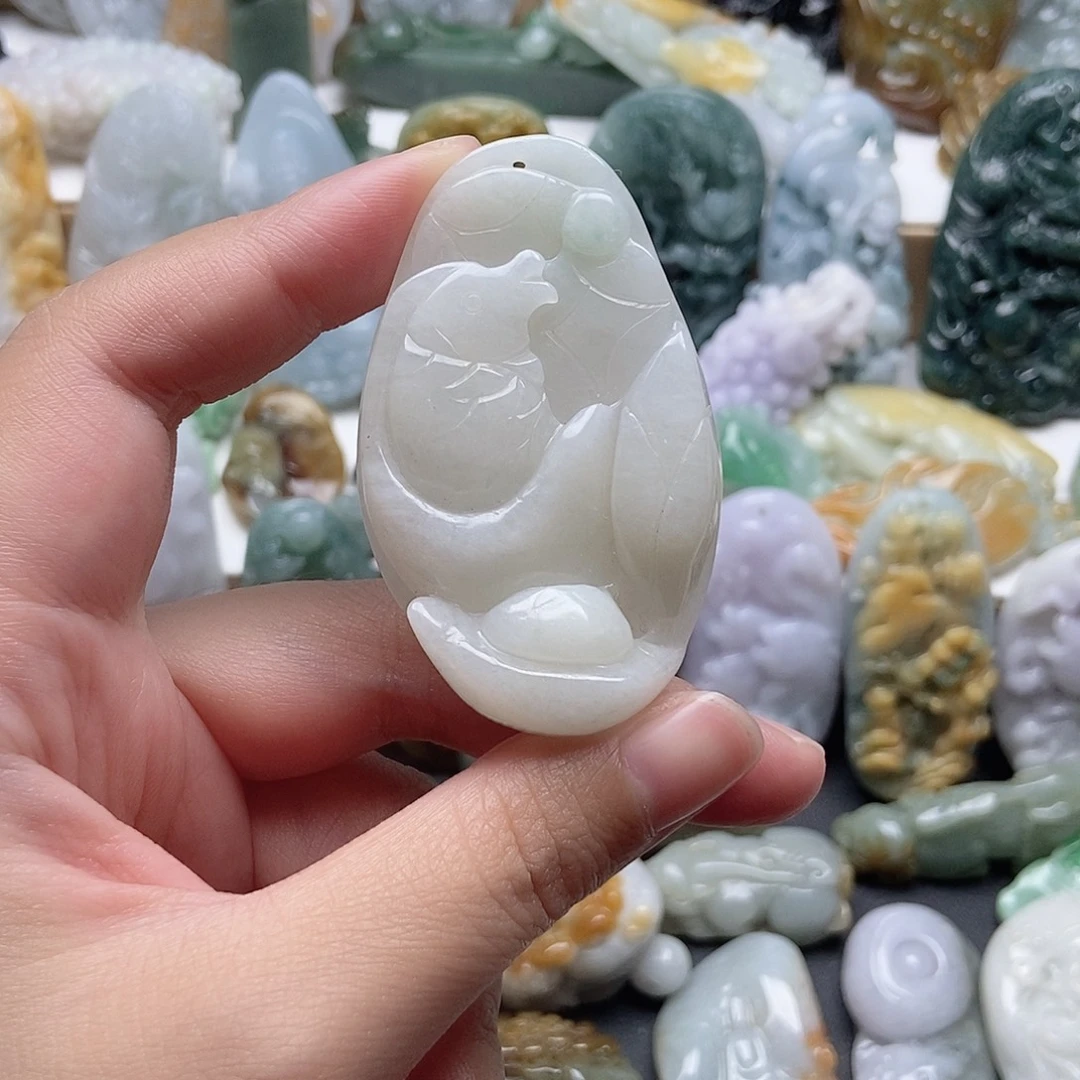 翡翠未镶嵌颈饰翡翠