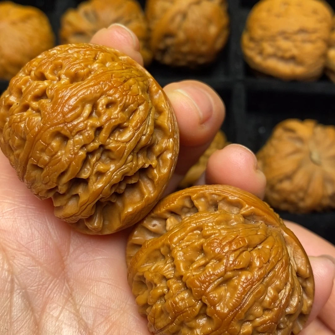 文玩核桃把件秦岭核桃