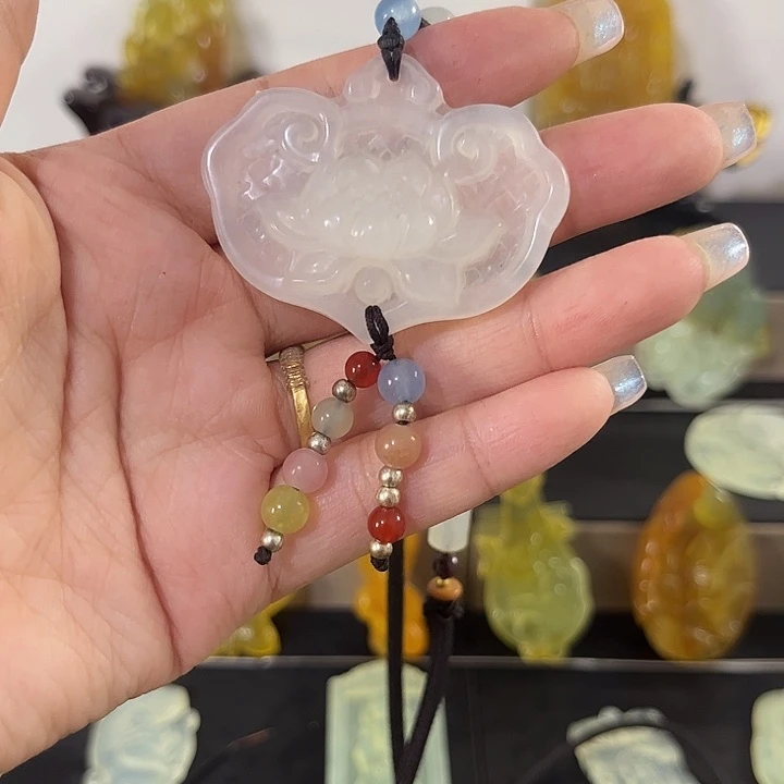 蛇纹石玉未镶嵌吊坠(赠链)