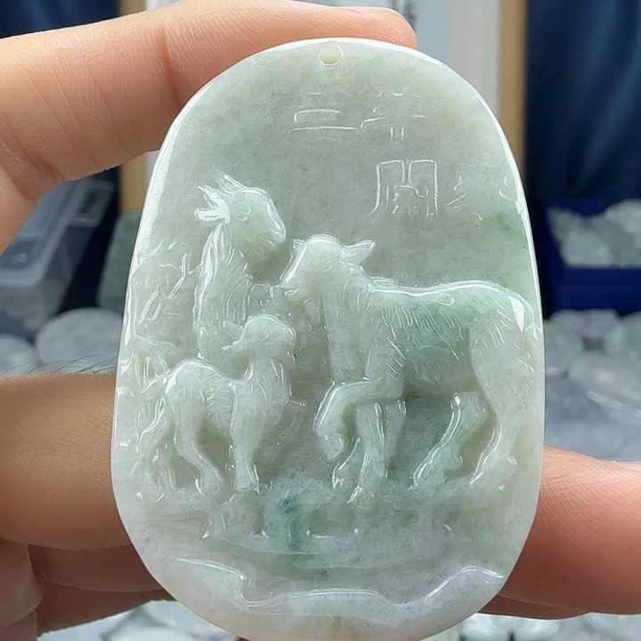 翡翠未镶嵌颈饰翡翠