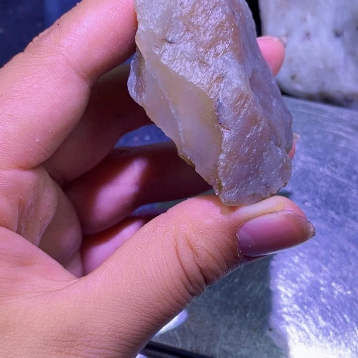 和田玉未镶嵌珠宝半成品
