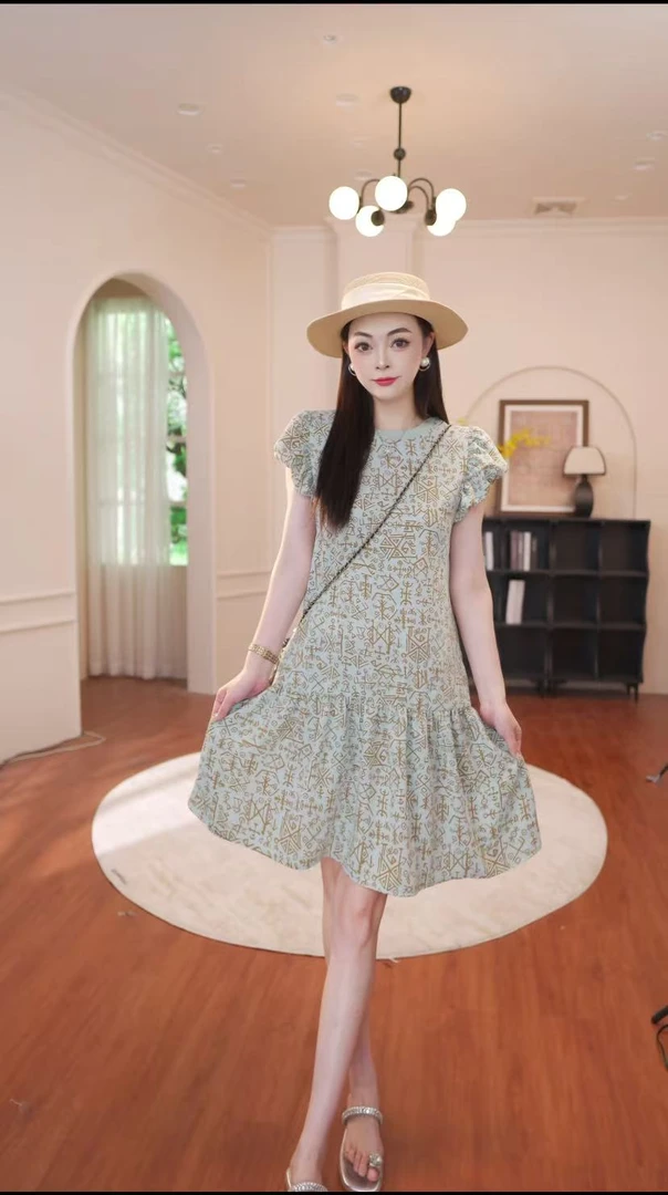 【有口袋】夏季年新款小飞袖气质显瘦碎花连衣裙