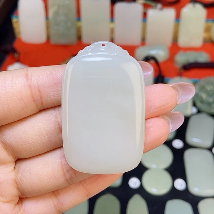 【闪购商品】颈饰未镶嵌和田玉