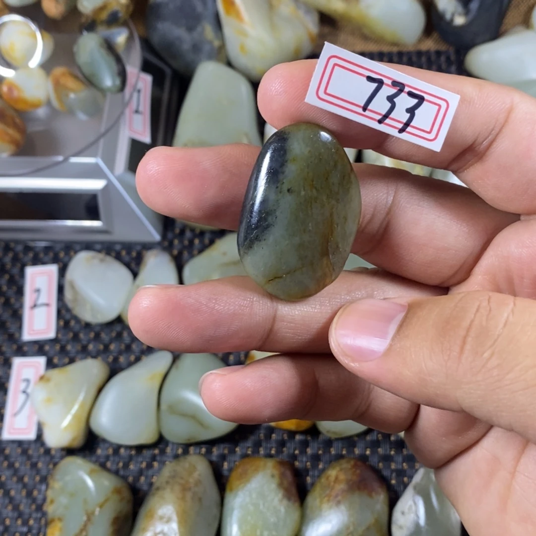 和田玉（糖玉）未镶嵌挂件