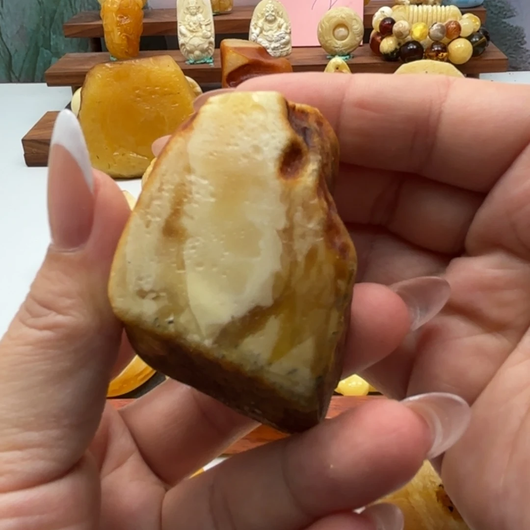 闪***光未镶嵌定制琥珀琥珀