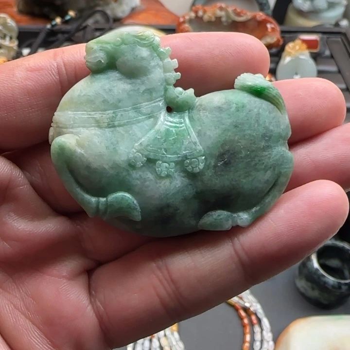 翡翠未镶嵌颈饰特色唐马挂件