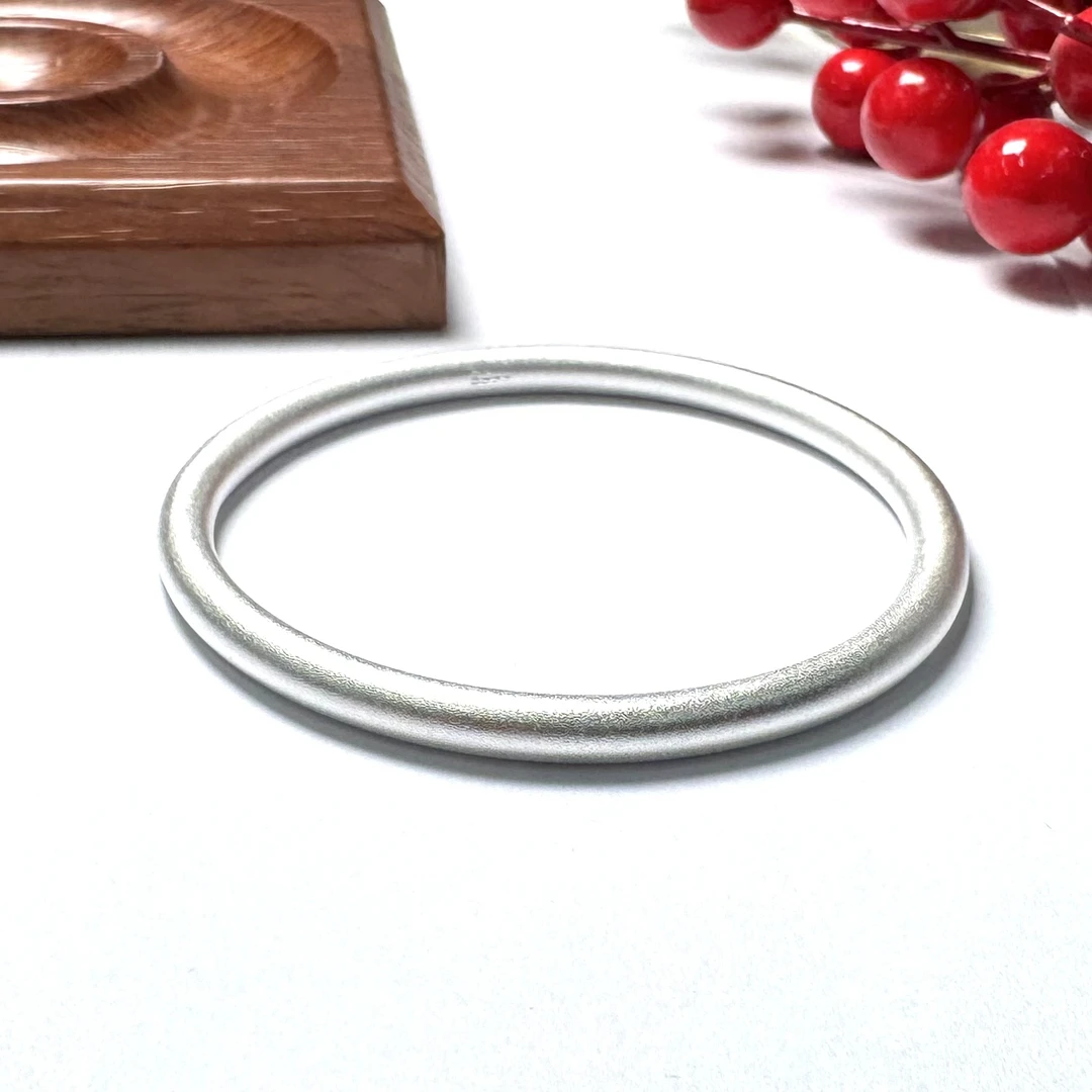 通体 里外一致纯箔臻奢品t132时尚活口手镯