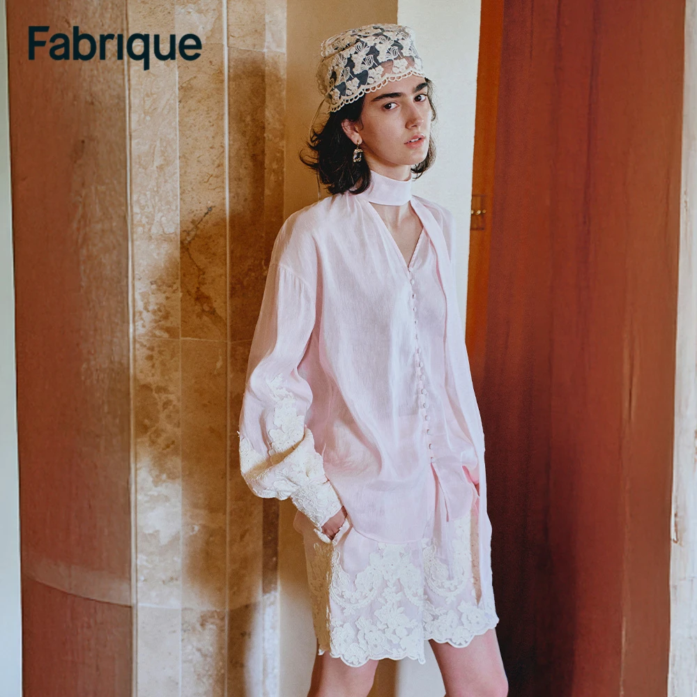 Fabrique 【宫廷谧境】春夏新款琉璃粉桑蚕丝亚麻刺绣蕾丝衬衫套装