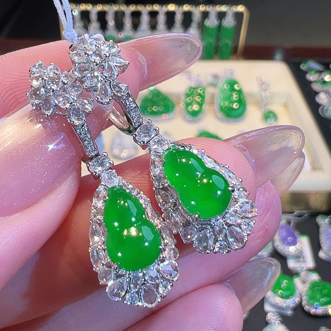 翡翠耳环18K金镶嵌翡翠