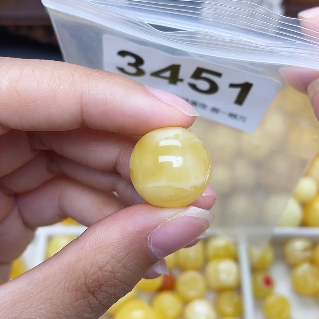 蜜蜡未镶嵌珠宝奇石17.1沁色