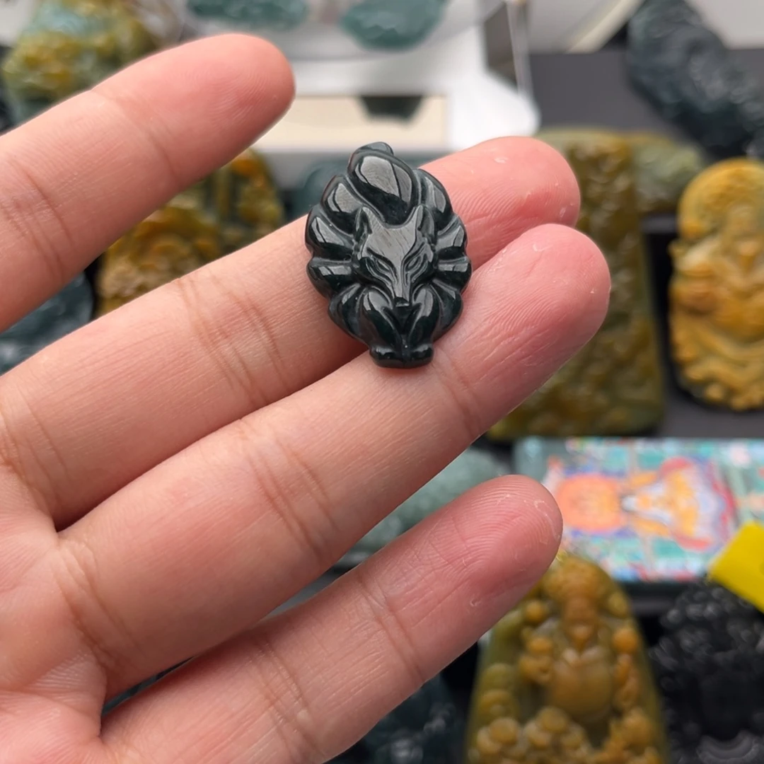 翡翠未镶嵌颈饰福利