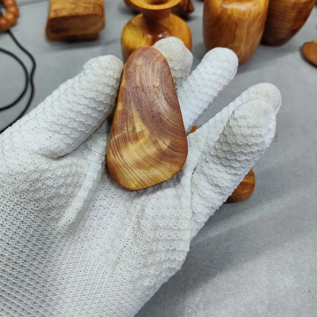 9***米太行崖柏手工艺品