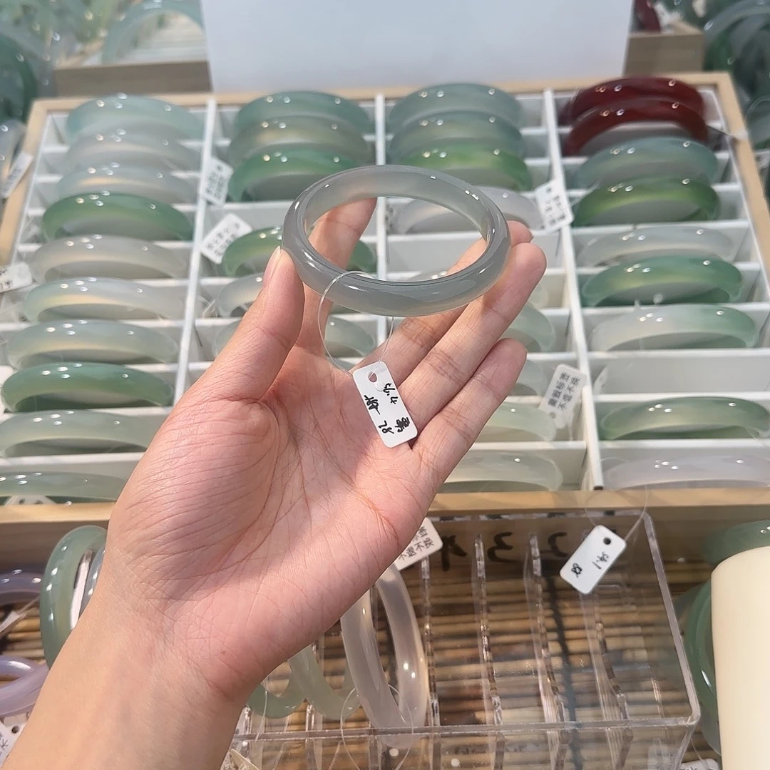 玛瑙/玉髓未镶嵌手镯圈口56.4
