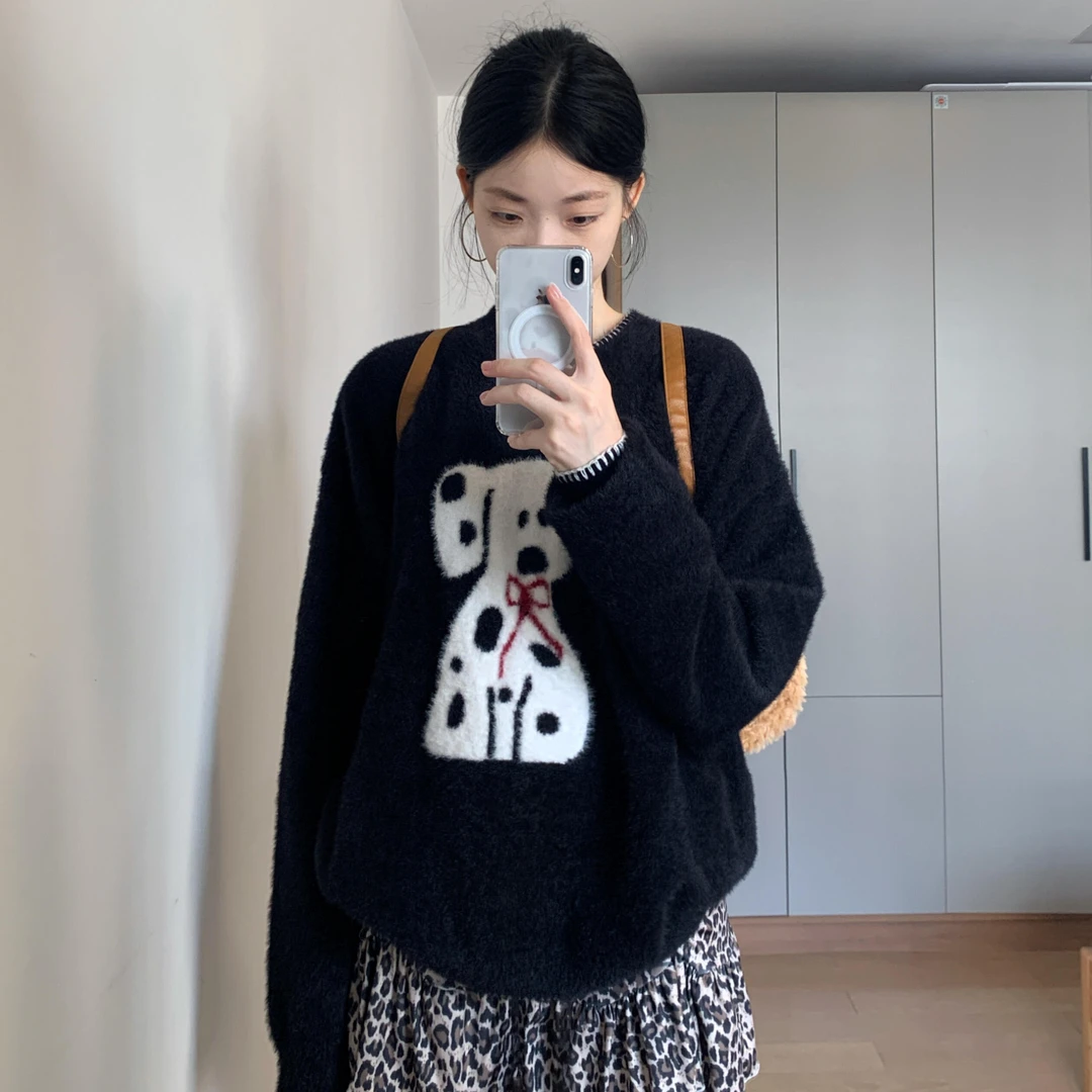 韩系小狗刺绣仿水貂毛黑色毛衣女秋冬宽松慵懒风软糯套头针织上衣