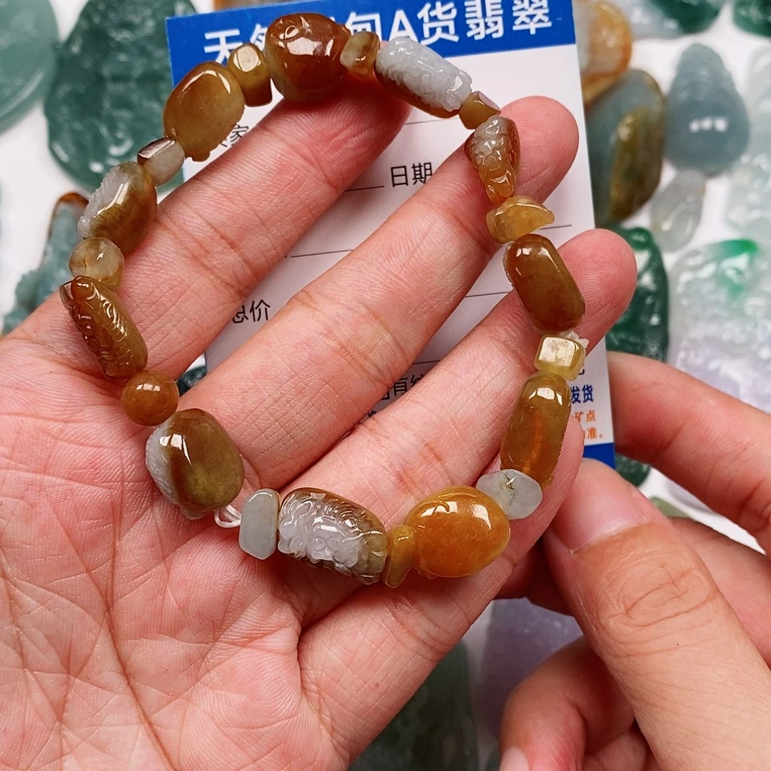 颈饰未镶嵌翡翠手串