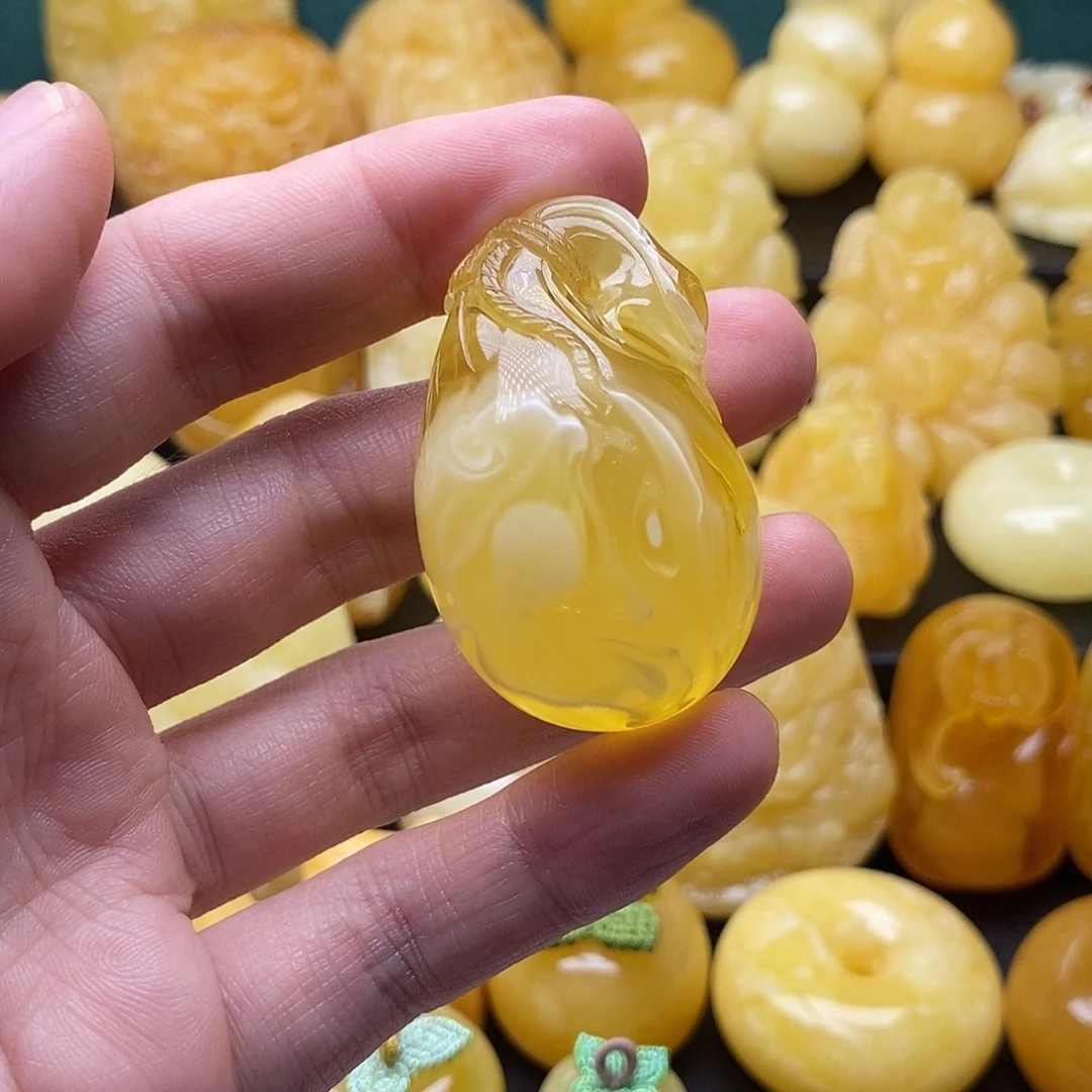 琥珀颈饰未镶嵌琥珀蜜蜡吊坠