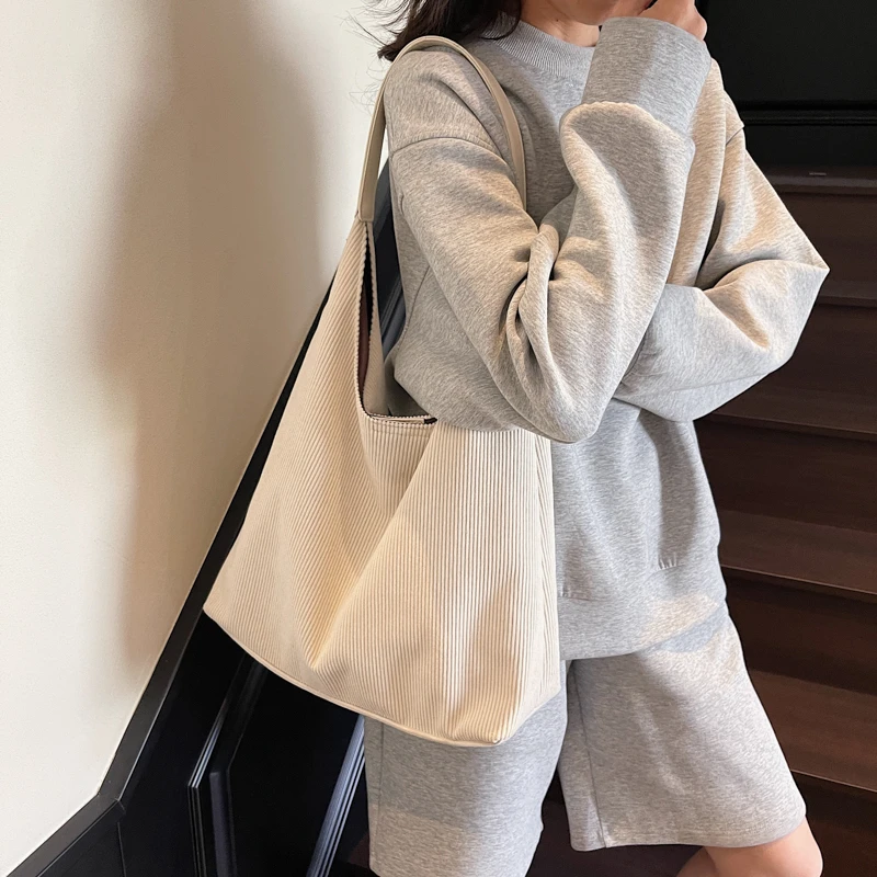 端雪定制大容量包包小众气质做旧质感百搭洋气单肩腋下斜挎包包