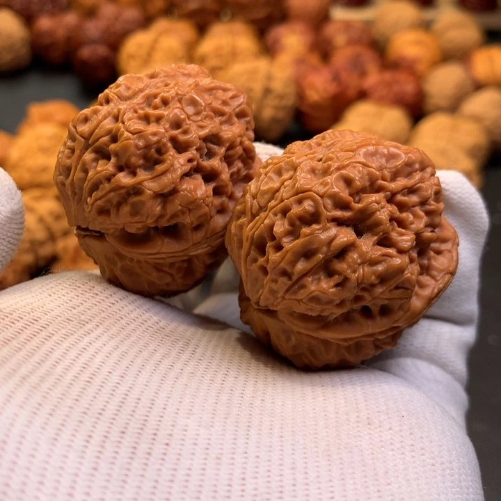 文玩核桃吊坠11………