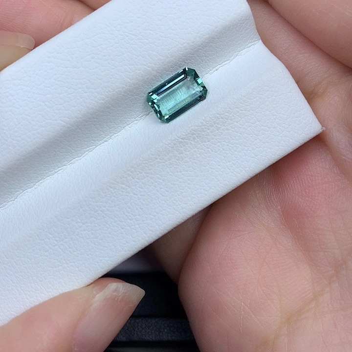 未镶嵌裸石碧玺1.16ct薄荷绿碧玺