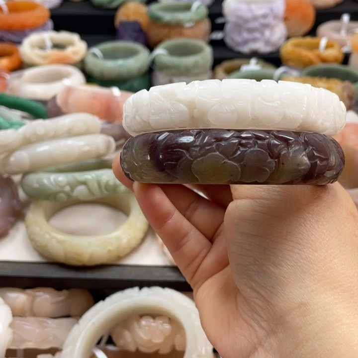 夢***影石英质玉未镶嵌手镯