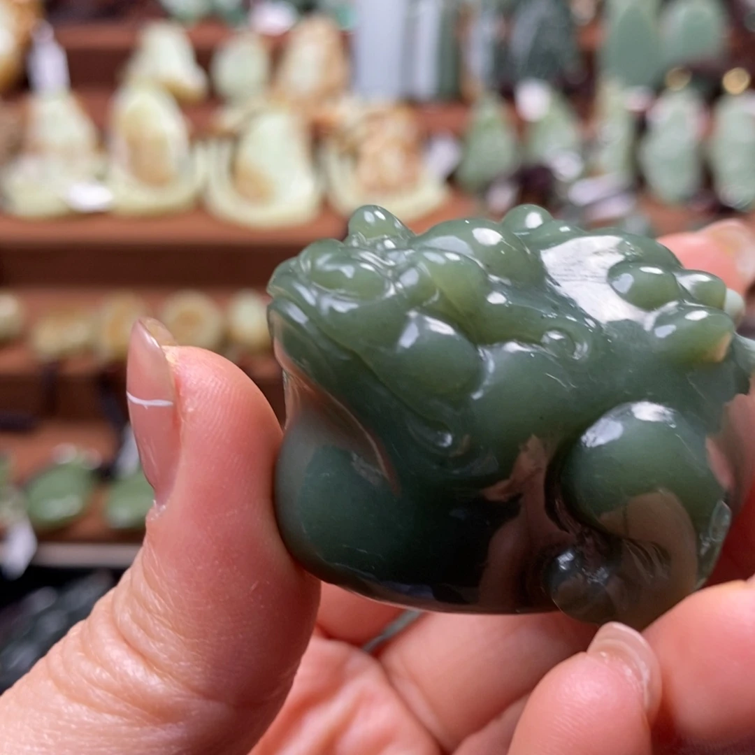 张***振和田玉未镶嵌把件